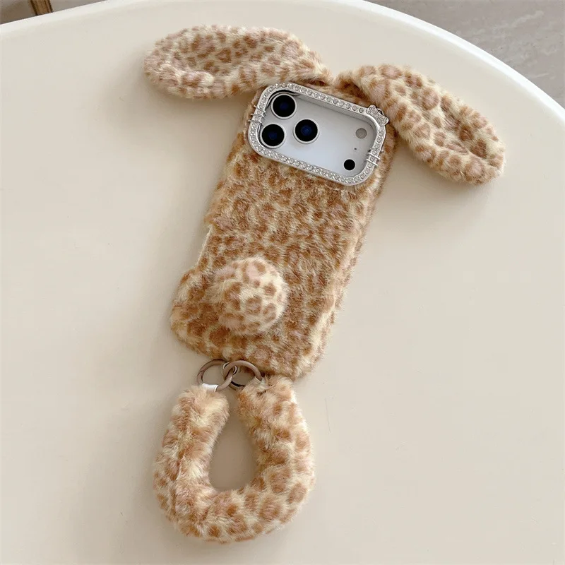 Funda de Peluche con Orejas de - Apple Iphone 16 reseña y precio